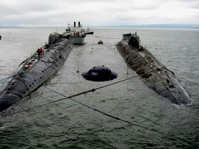 Cover Image for Is There a Gigantic Underwater Base at Guantanamo Bay in Cuba? Former U.S. Soldier Talks About Seeing Alien Ships There